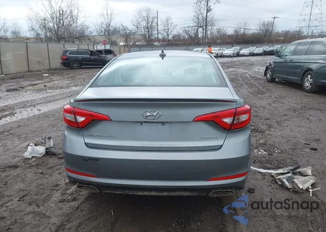 2016 Hyundai Sonata Sport z USA, uszkodzony, nr VIN 5NPE34AF5GH423127